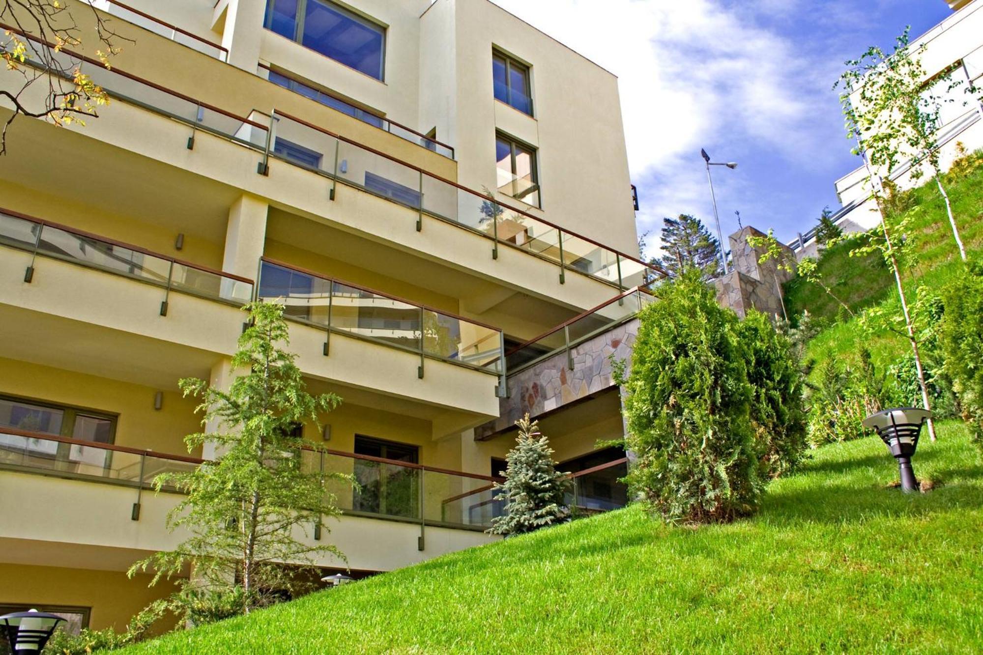 Apartment With A View 2 *